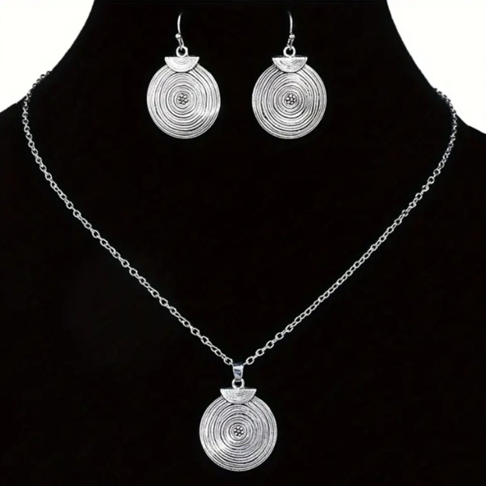 Vintage Retro Ethnic Round Disc Necklace & Earring Set - Silver Electro-Plated